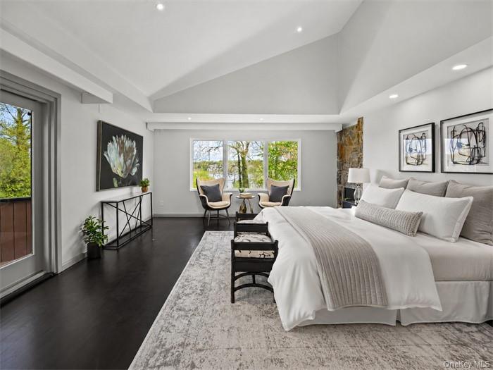 369 E Shore Road – For Sale