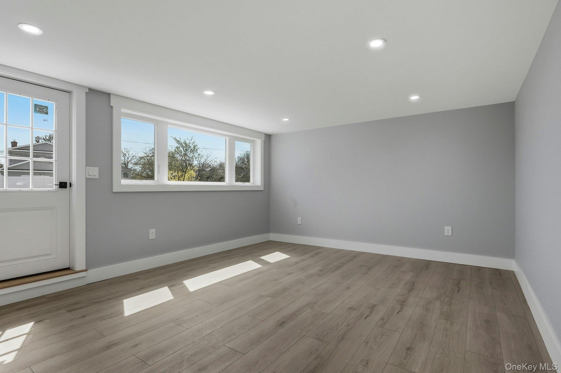 2040 Wellington Court – For Sale photo 39