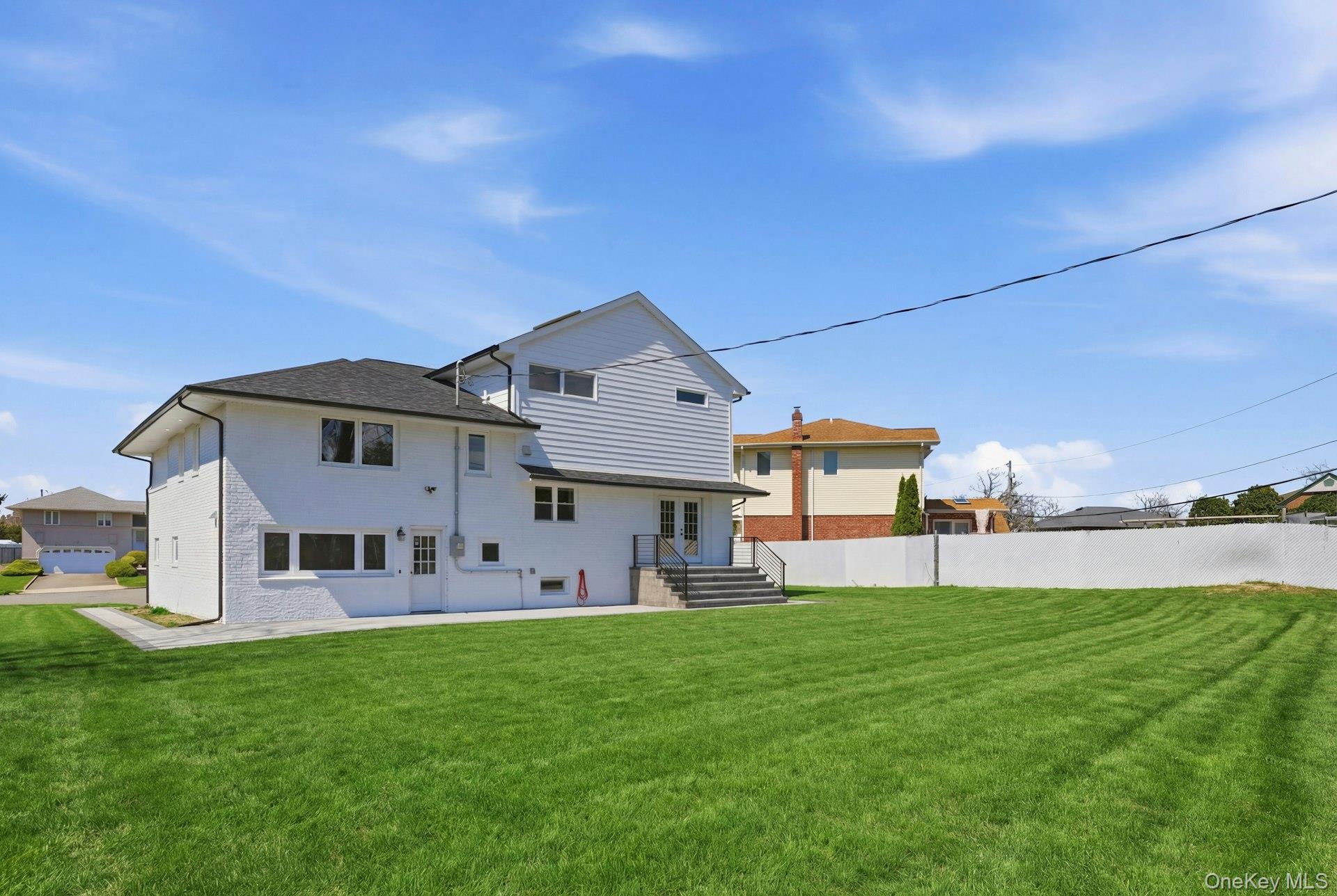 2040 Wellington Court – For Sale photo 5