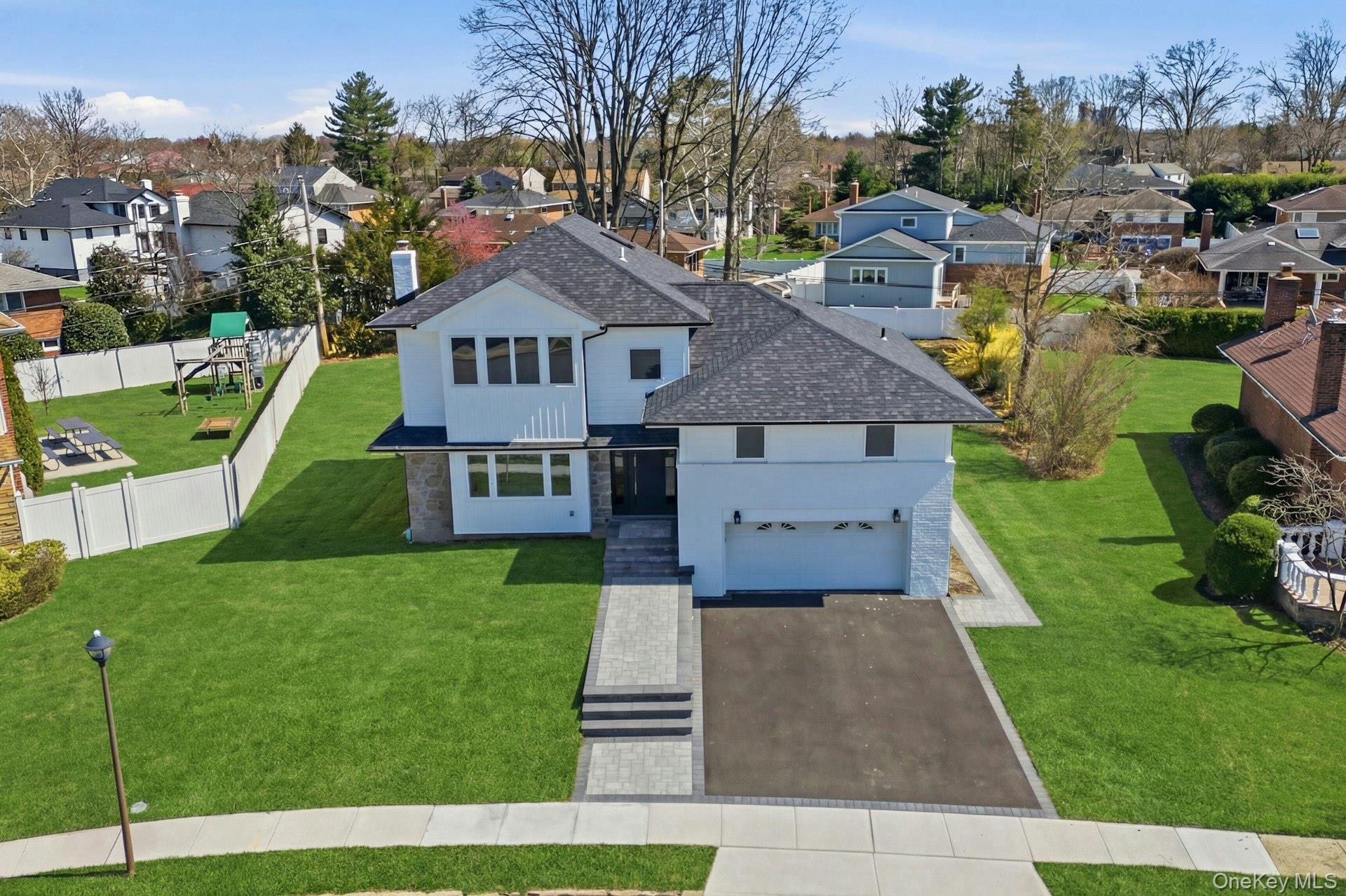 2040 Wellington Court – For Sale photo 43