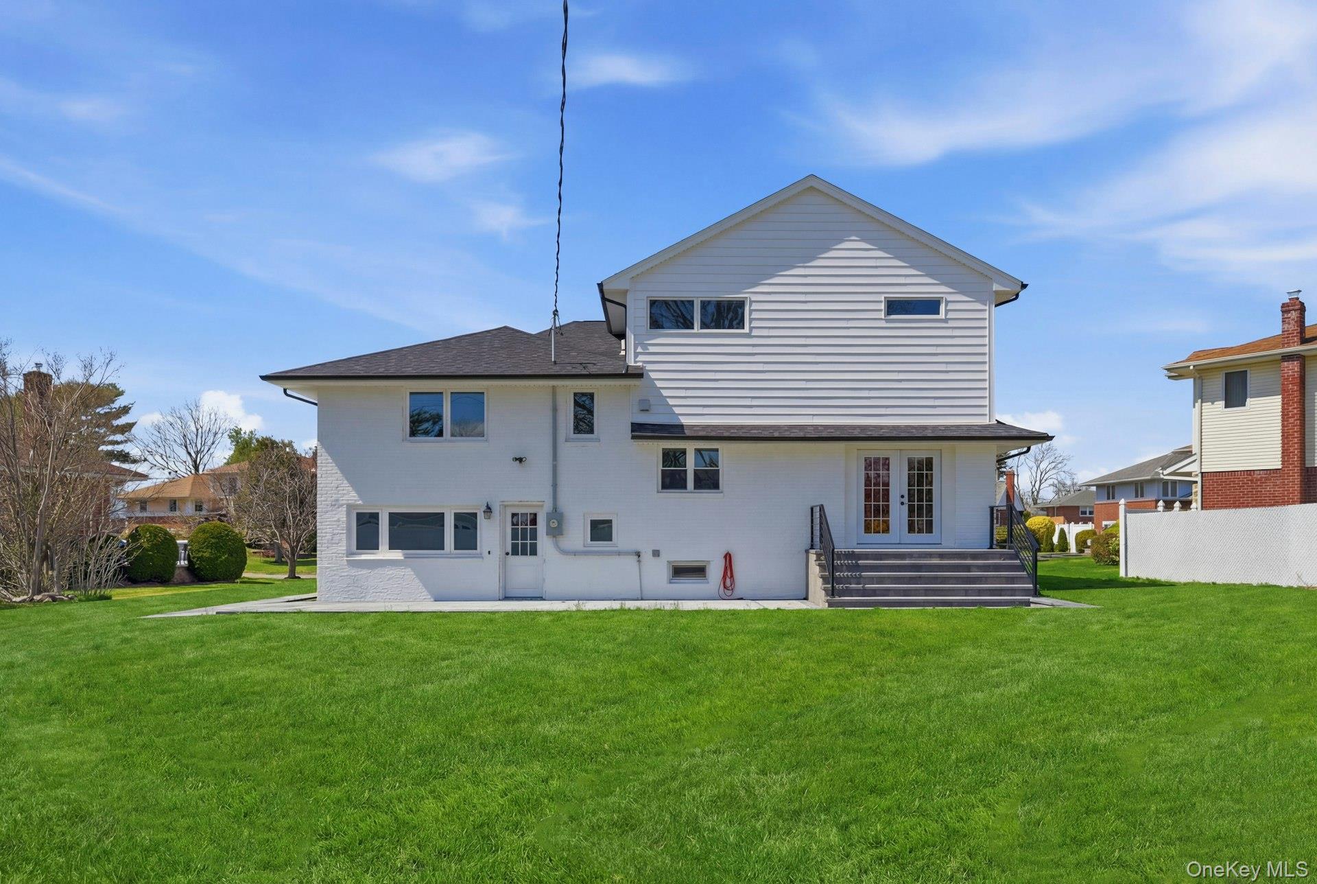 2040 Wellington Court – For Sale photo 4