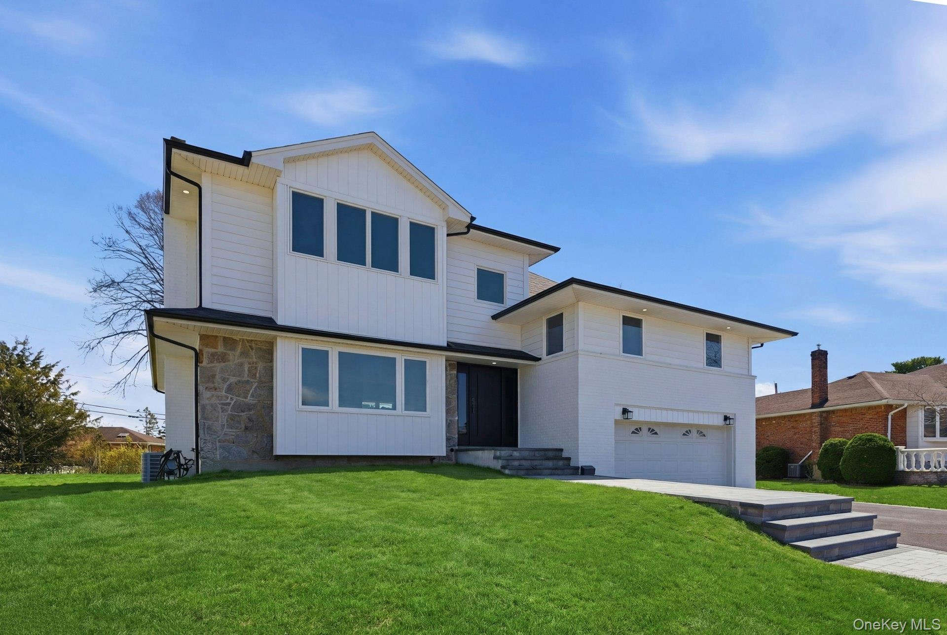 2040 Wellington Court – For Sale photo 6