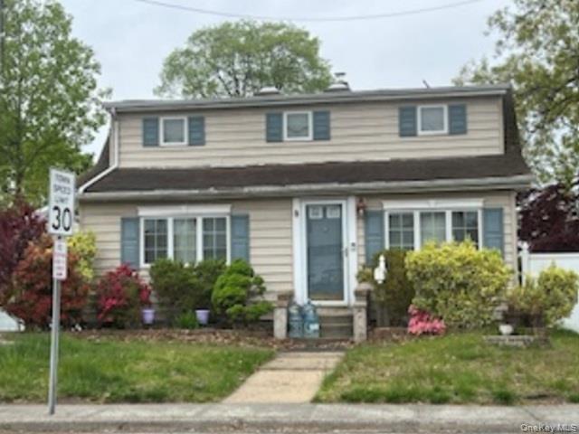 656 E Meadow Avenue – For Sale