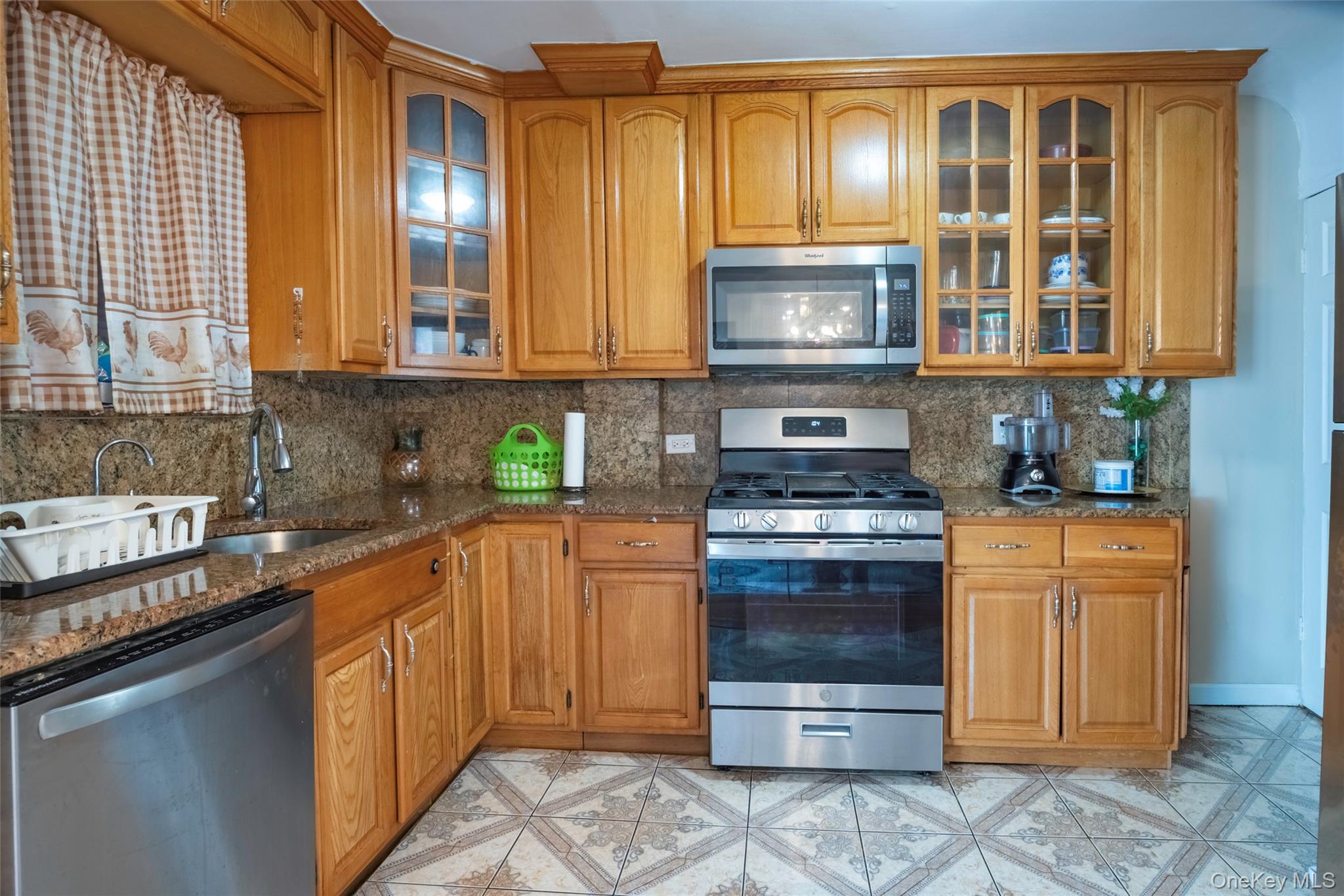 150-07 Reeves Avenue – For Sale photo 6