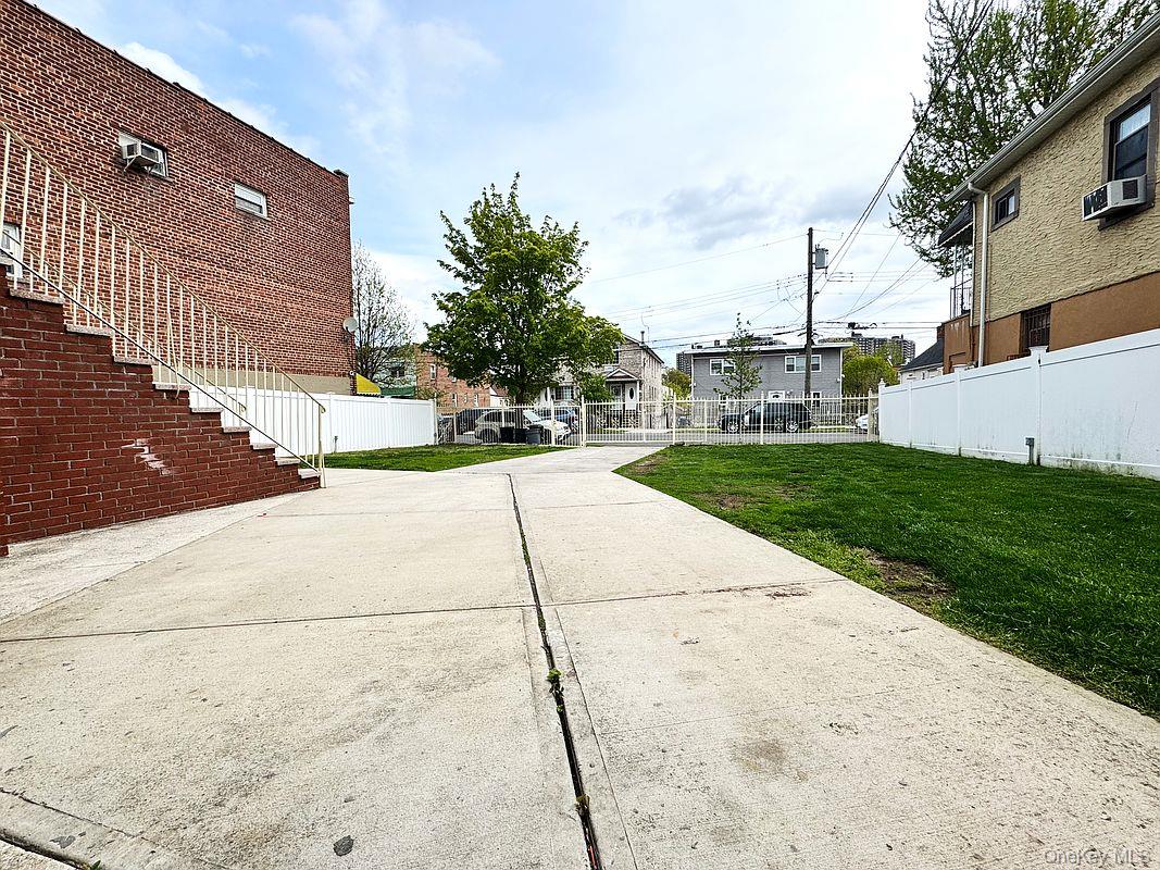 2945 Wickham Avenue, Unit 1 photo 13