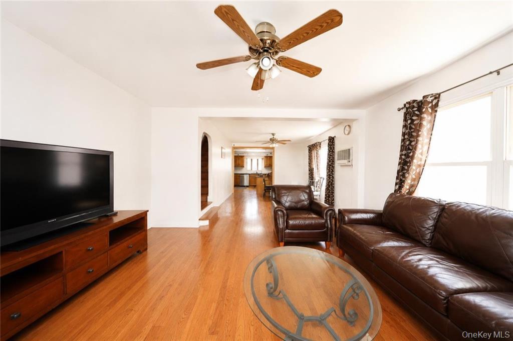2675 E 27th Street – For Sale photo 9