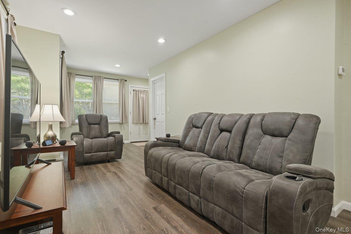 707 5th Street Street S – For Sale photo 8