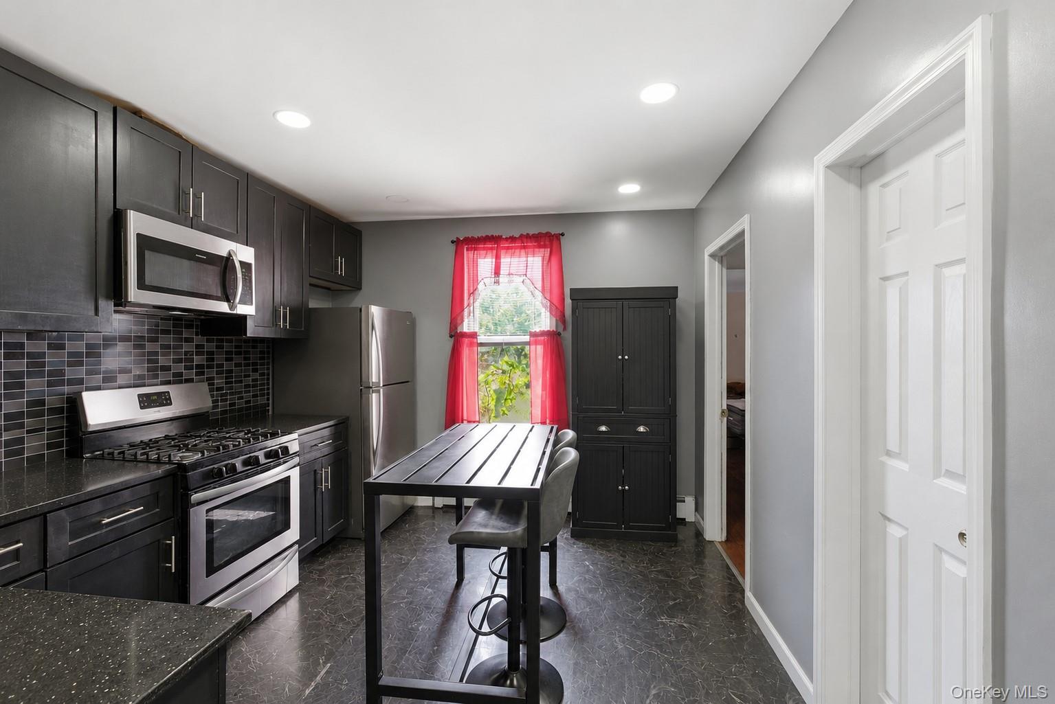 180 Fountain Avenue – For Sale photo 3