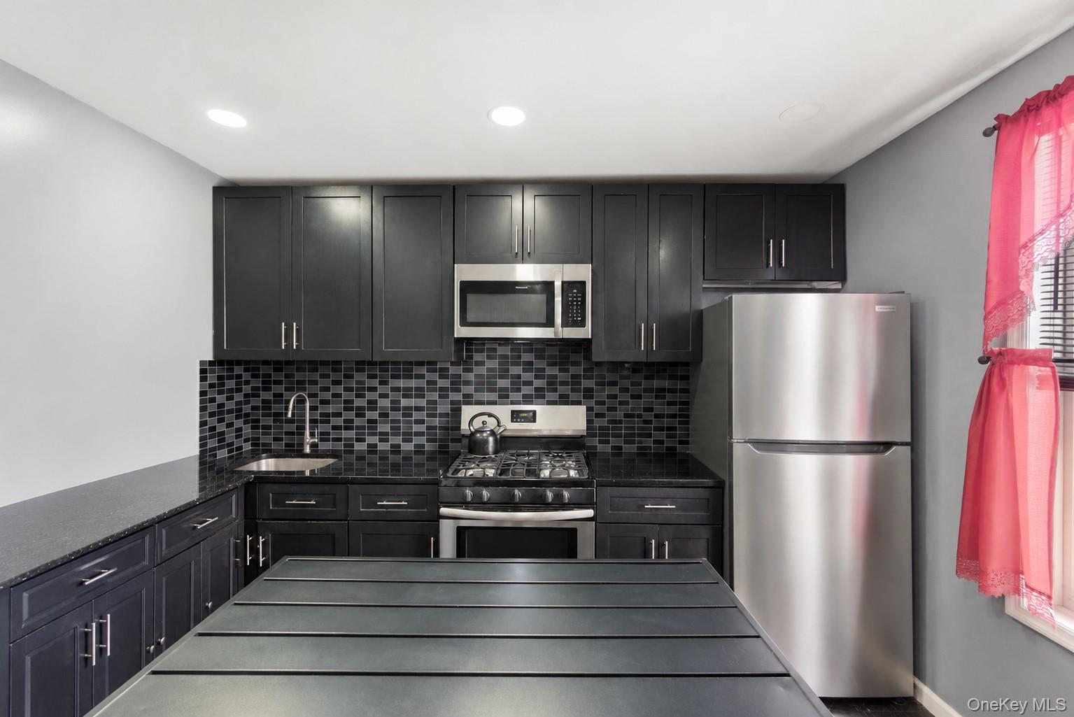 180 Fountain Avenue – For Sale photo 2