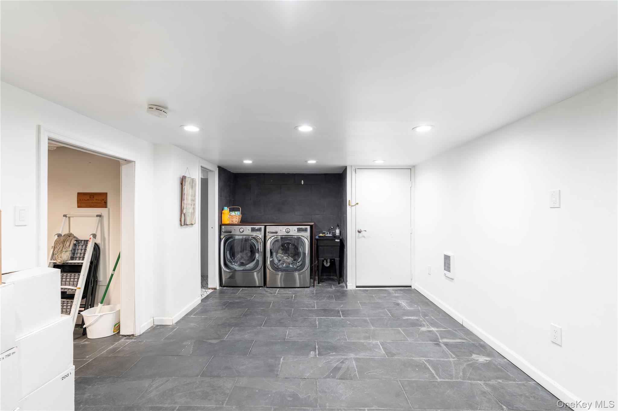 21 Barnard Avenue – For Sale photo 31