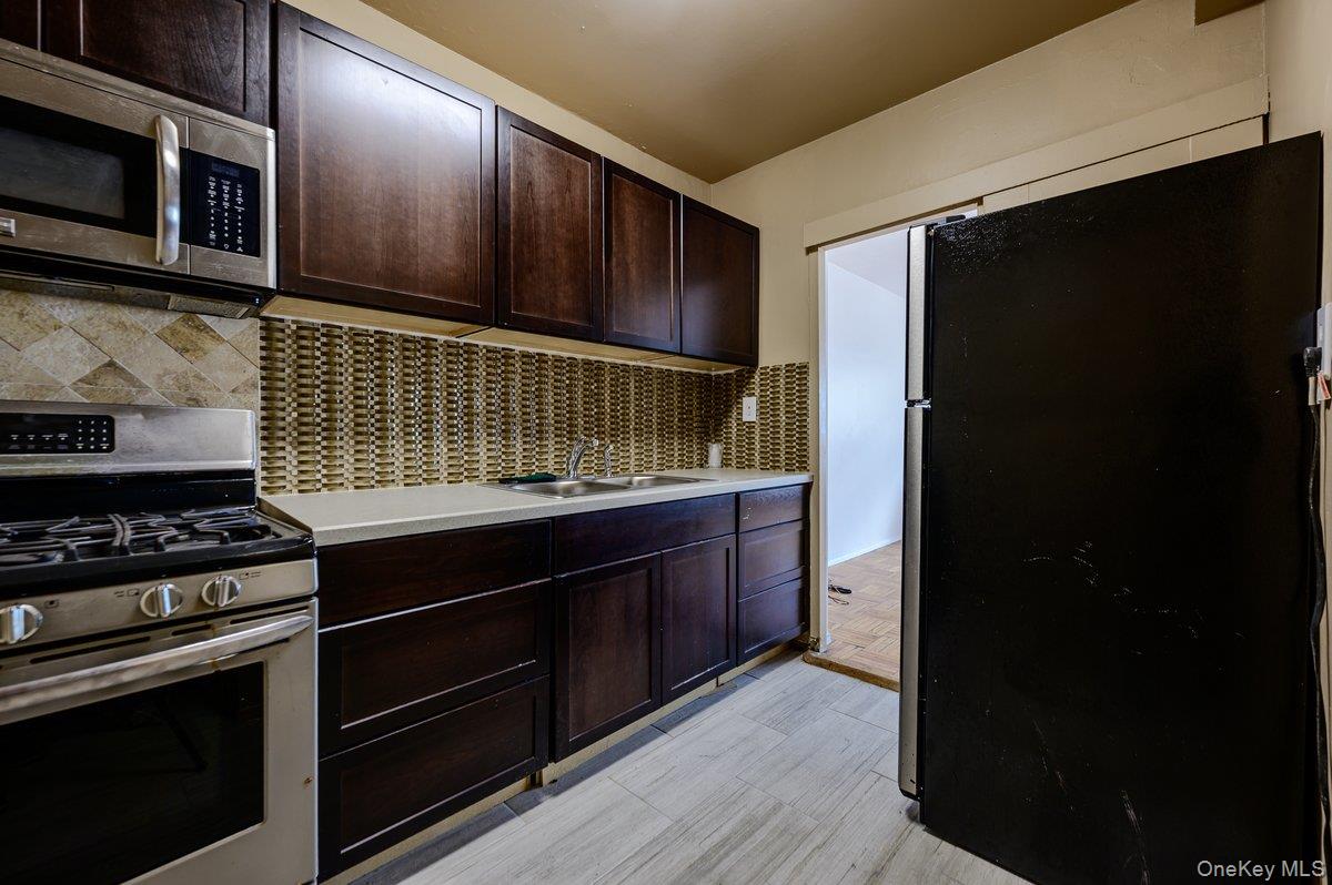3 Fordham Hill Oval, Unit 5E photo 6