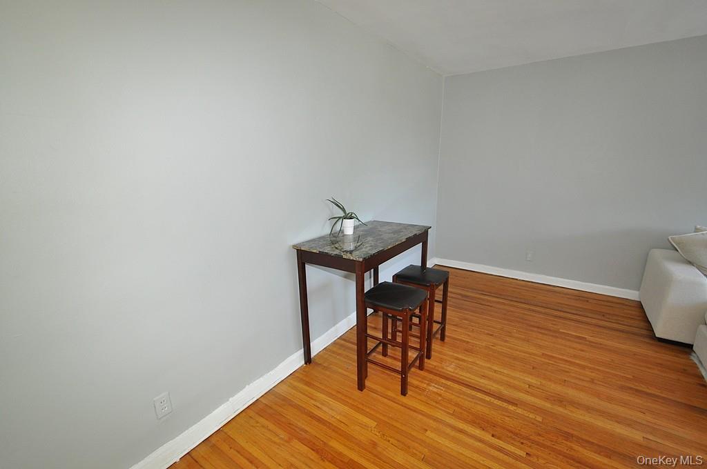 485 Webster Avenue, Unit B5 photo 14