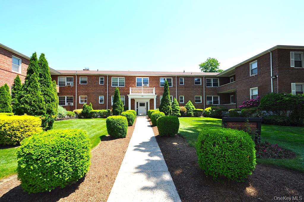 485 Webster Avenue, Unit B5 photo 2