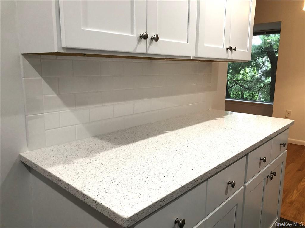 300 Livingston Avenue, Unit 2A photo 9