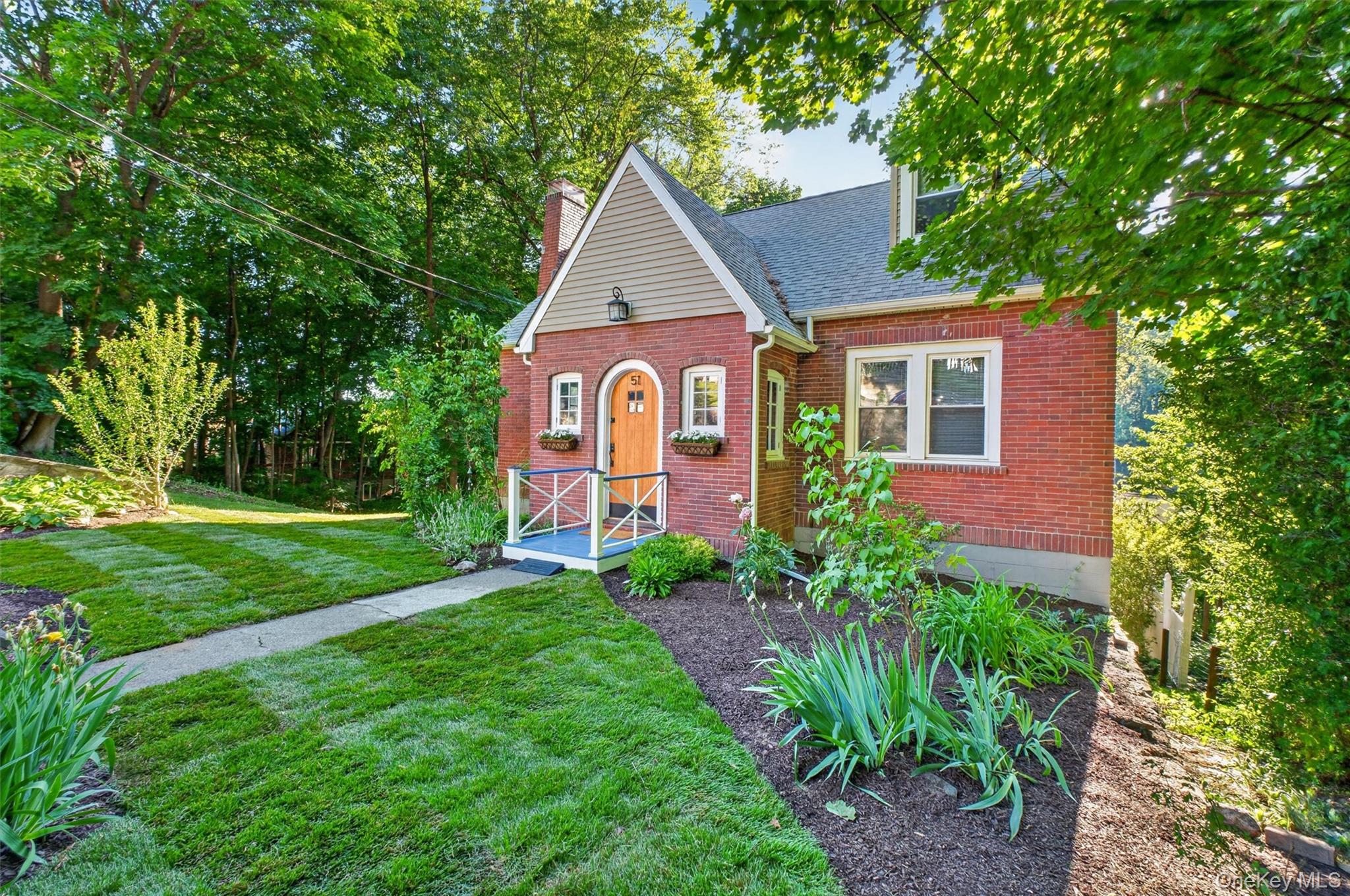 51 Lake Drive – For Sale photo 2