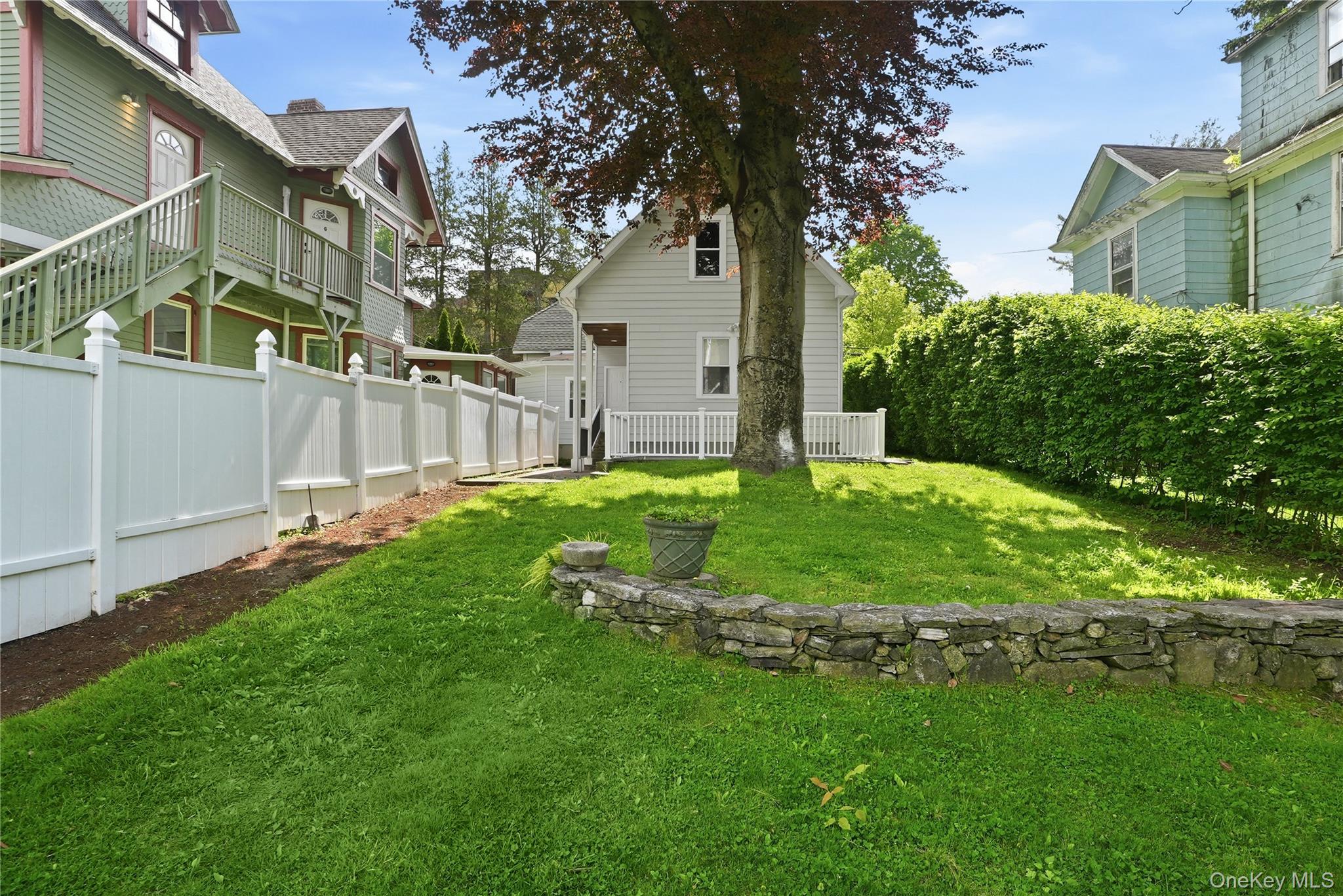 116 Carpenter Avenue – For Sale photo 2