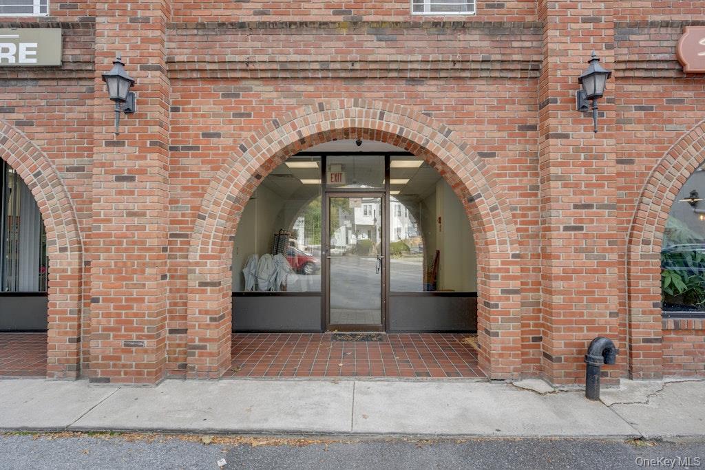 38 Beekman Avenue, Unit Ground Flo photo 8