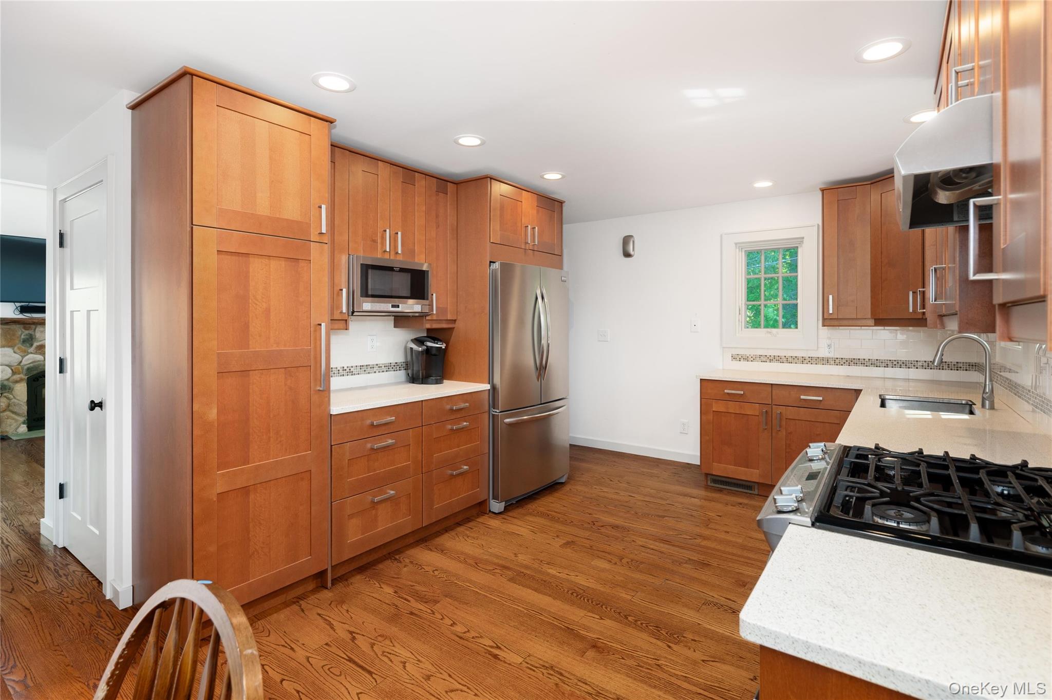 53 Cove Road – For Rent photo 15