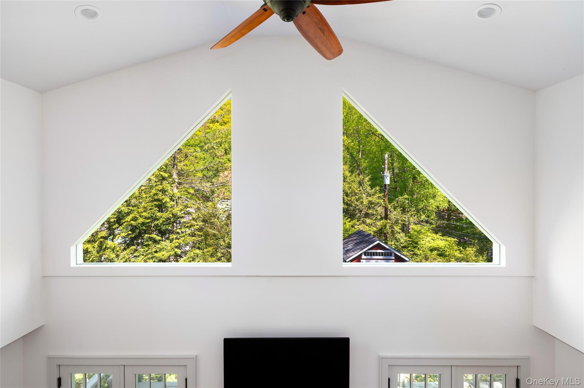 53 Cove Road – For Rent photo 26