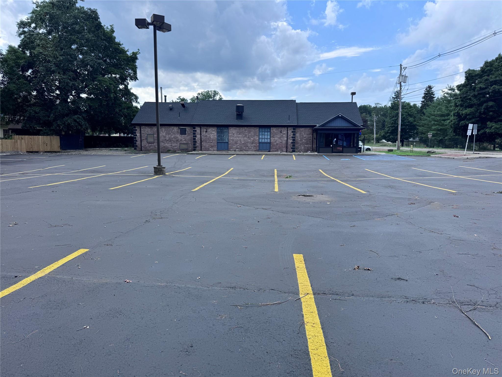357 Hooker Avenue – For Rent photo 4