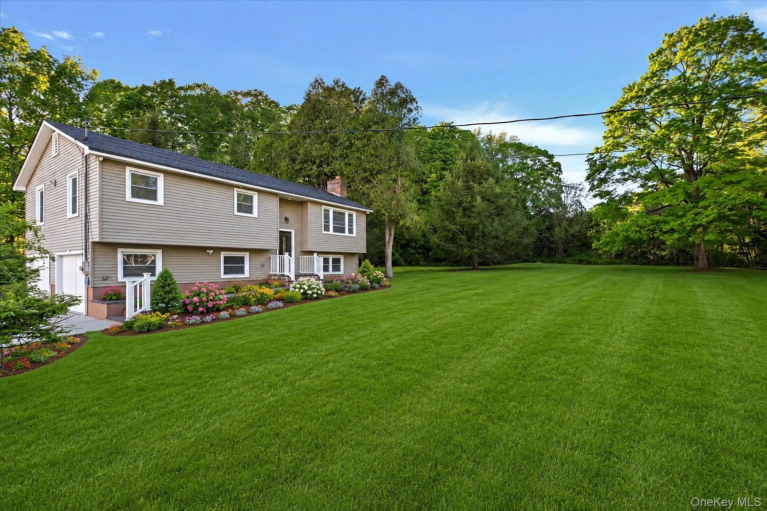 513 Canada Street – For Sale