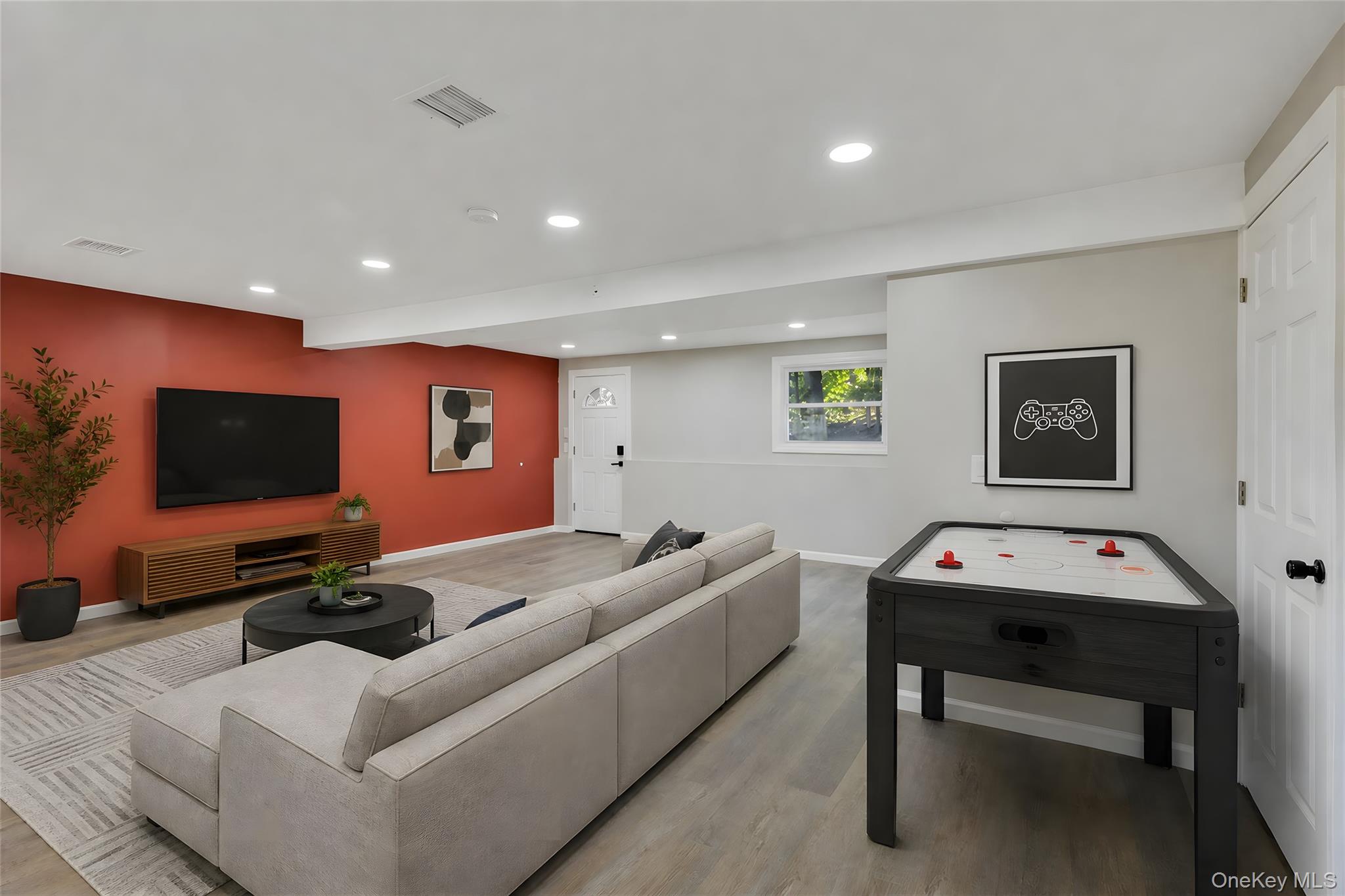 513 Canada Street – For Sale photo 36