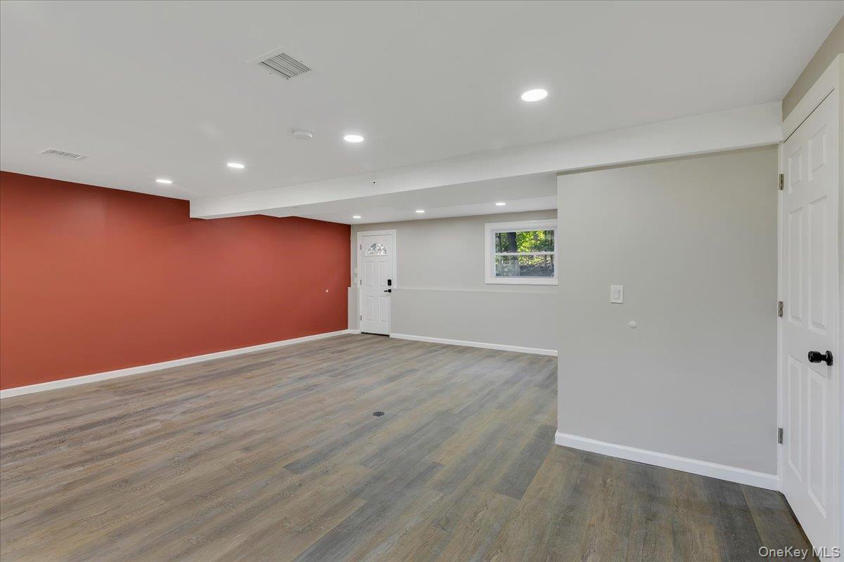 513 Canada Street – For Sale photo 35