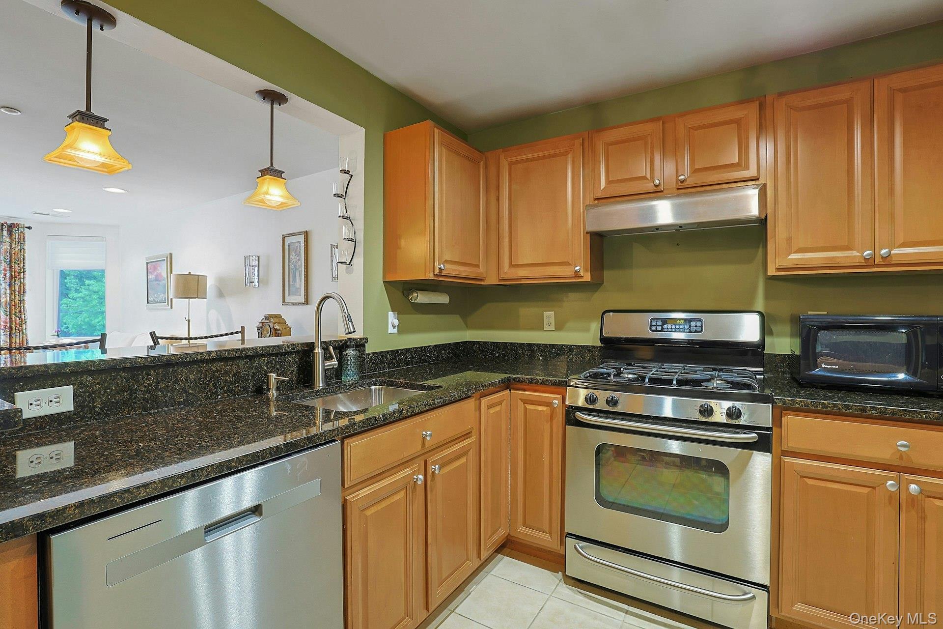 1310 Round Pointe Drive – For Sale photo 32