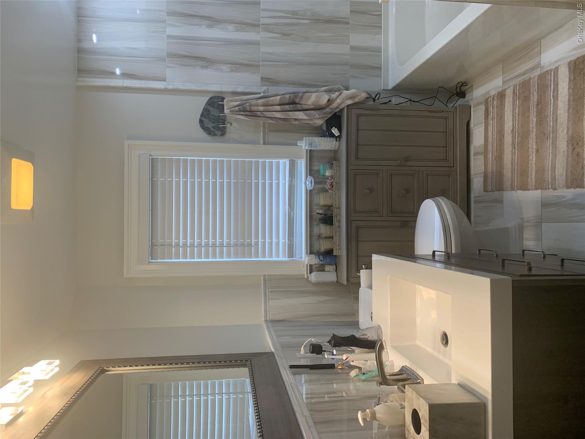574 E 3rd Street, Unit 1 photo 10