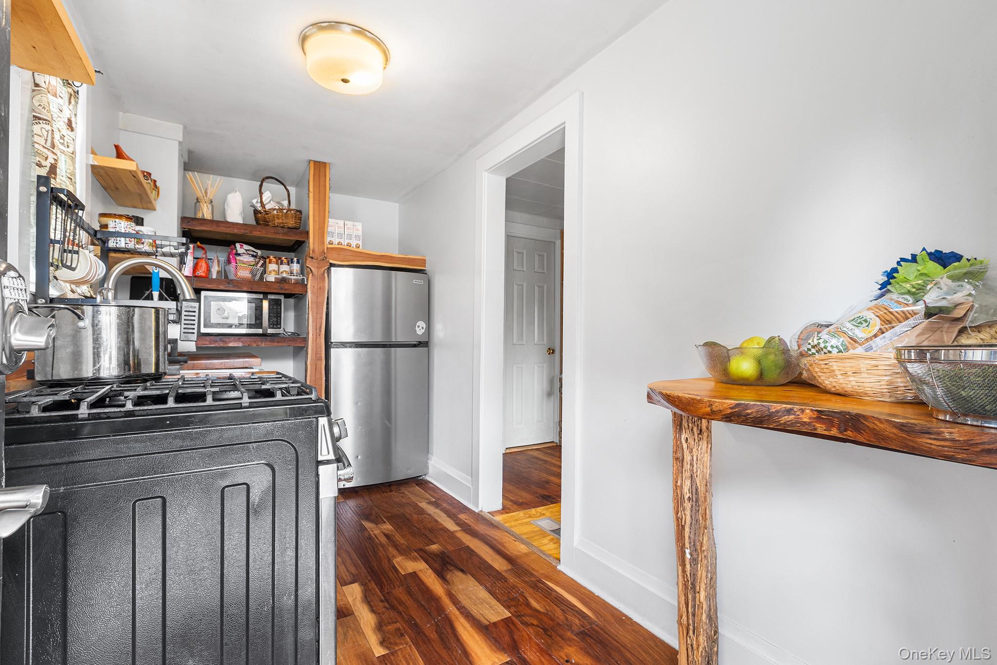 76 Stephan Street – For Sale photo 2