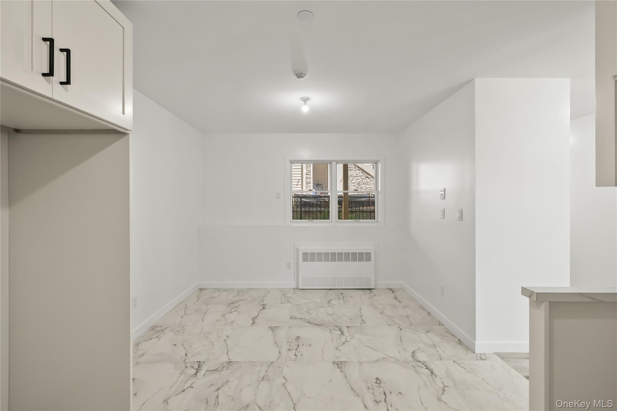 37 Ewing Avenue, Unit 202 photo 37