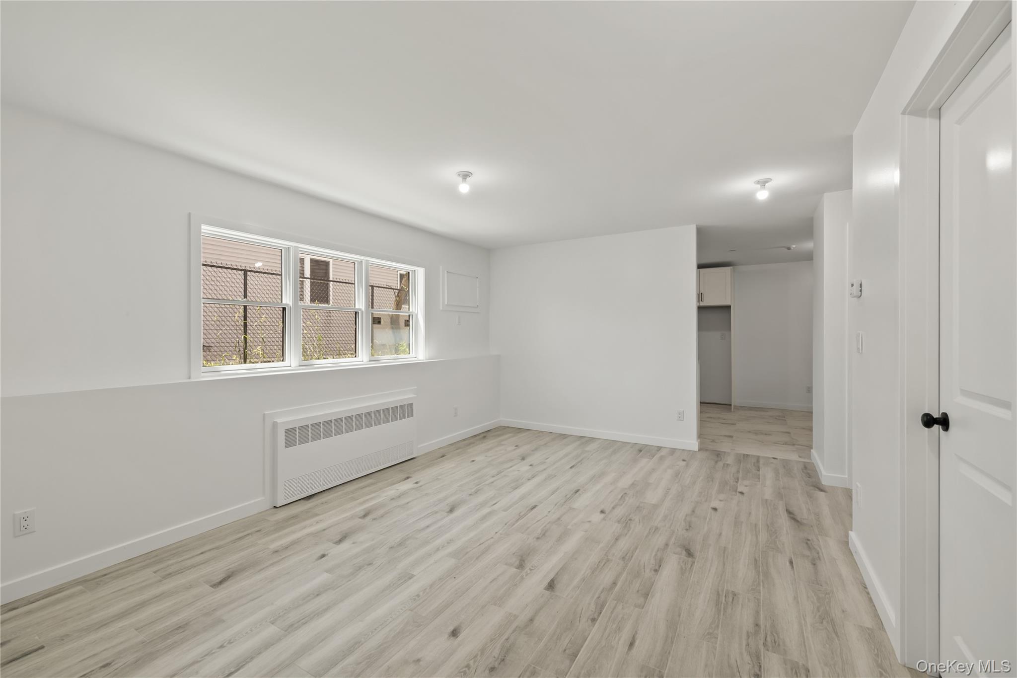 37 Ewing Avenue, Unit 202 photo 35