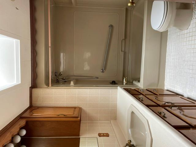 100 Decker Road, Unit 2 photo 20
