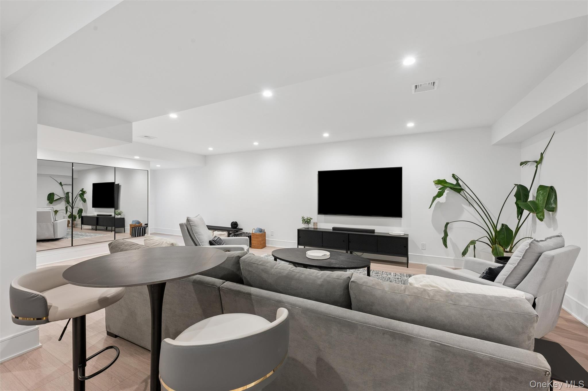 17 Happy Lane – For Rent photo 24