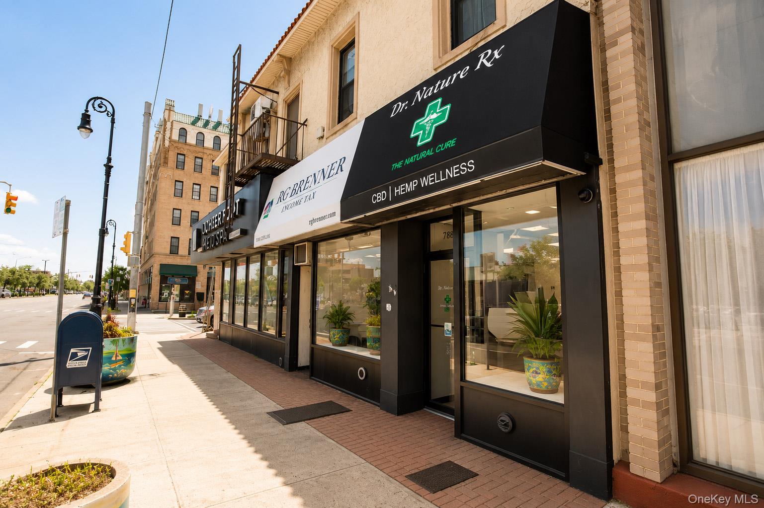 78 E Park Avenue – For Rent photo 2