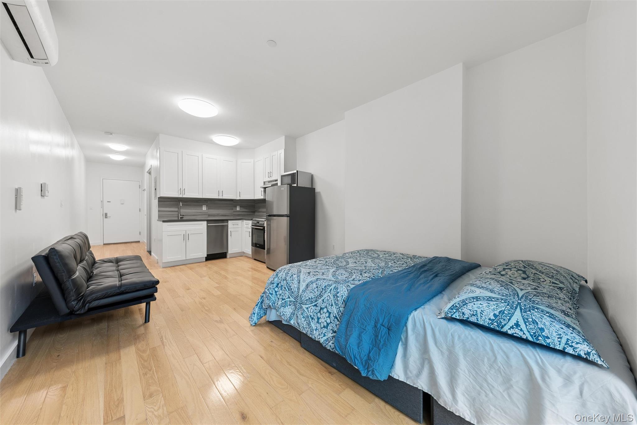 362 W 127th Street, Unit 2B photo 2