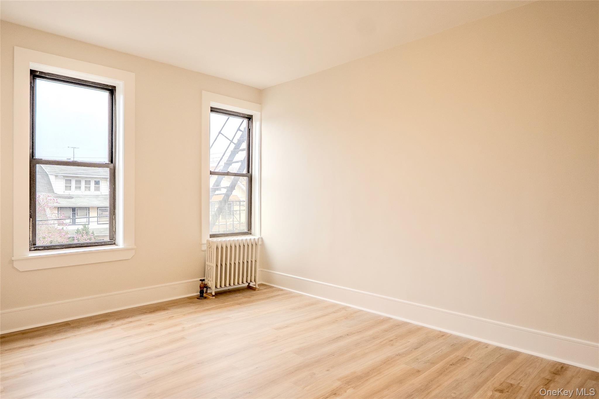 155-17 Sanford Avenue, Unit 5B photo 13