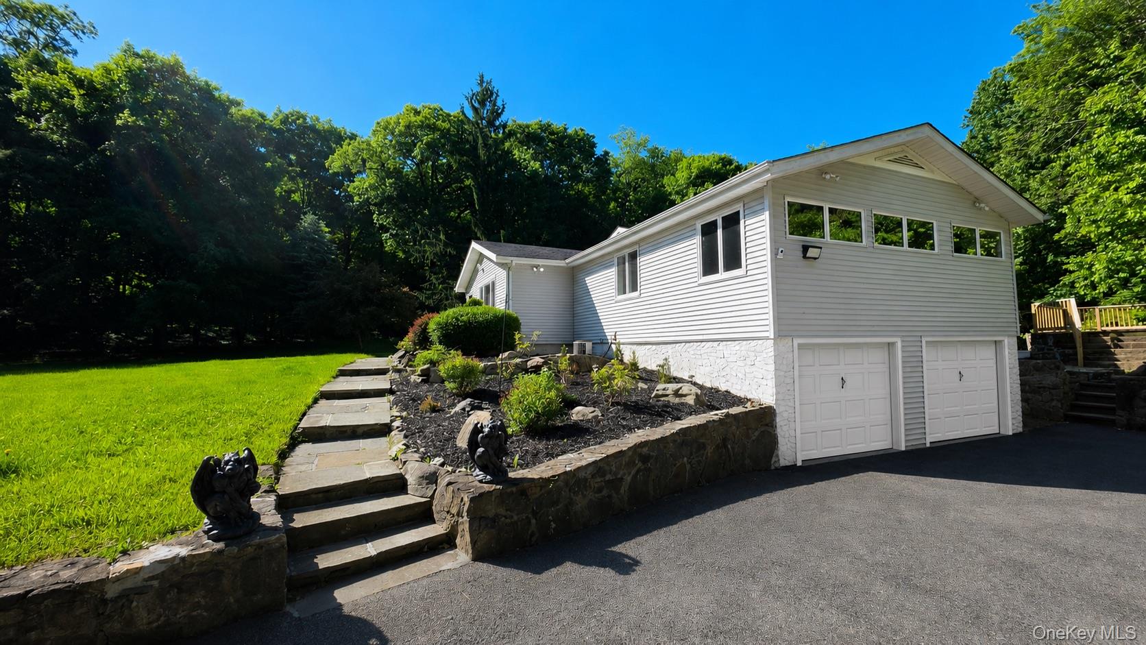 54 Allapartus Road – For Sale photo 2