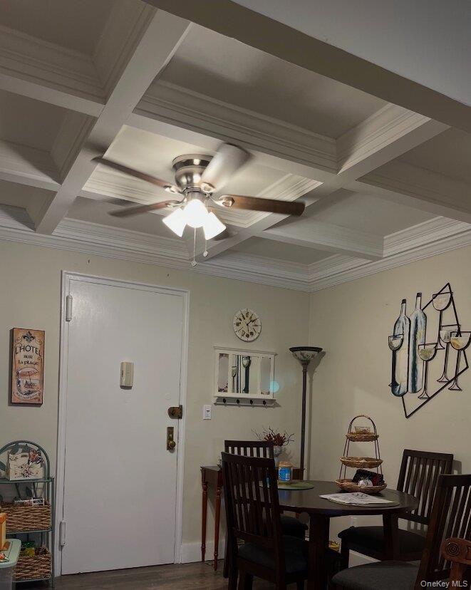210 E Broadway, Unit 6J photo 8