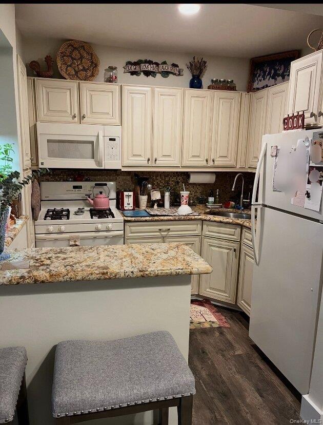 210 E Broadway, Unit 6J photo 6