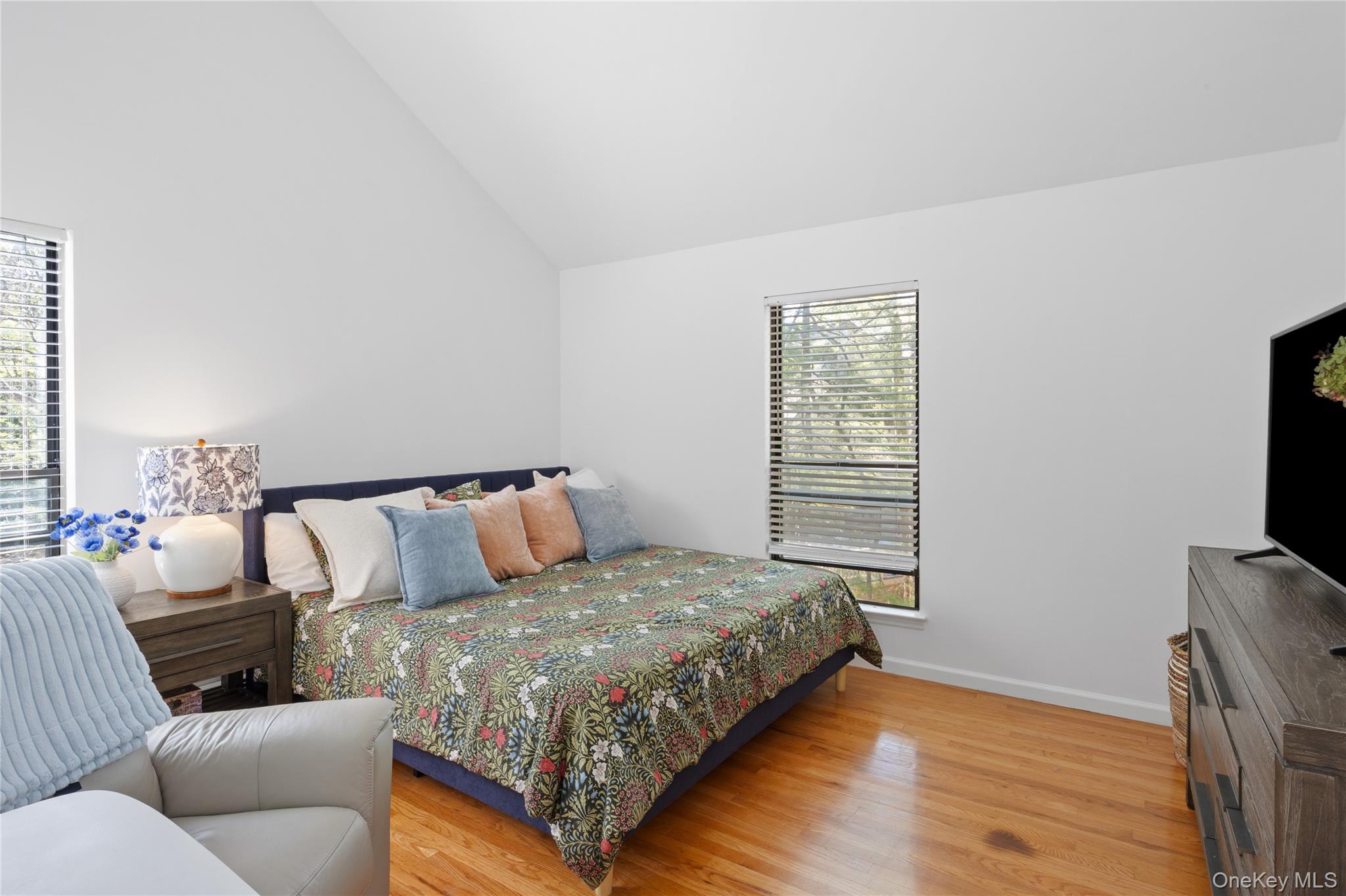 37 Blue Jay Way – For Sale photo 25