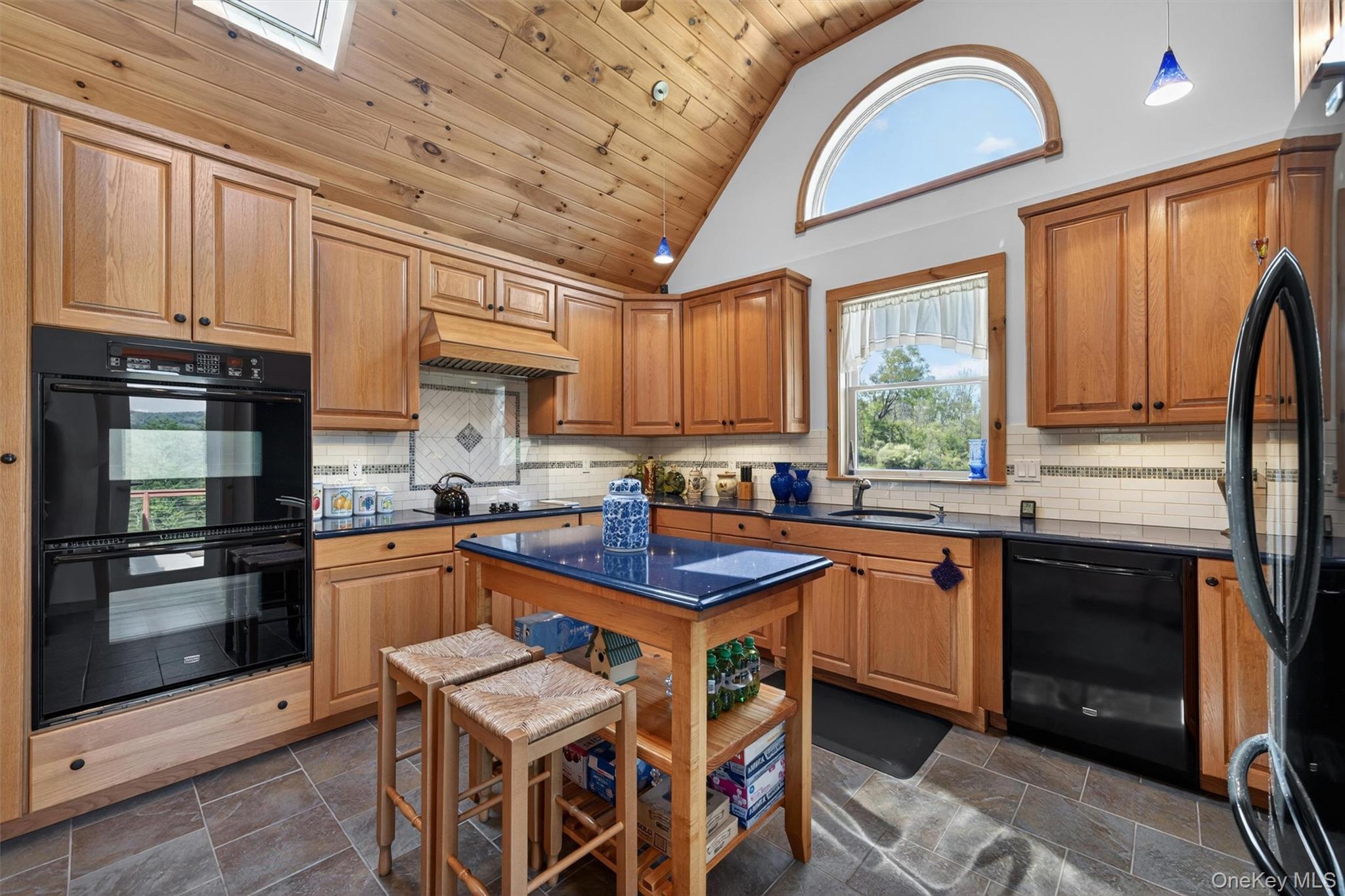 340 Hospital Road – For Sale photo 8