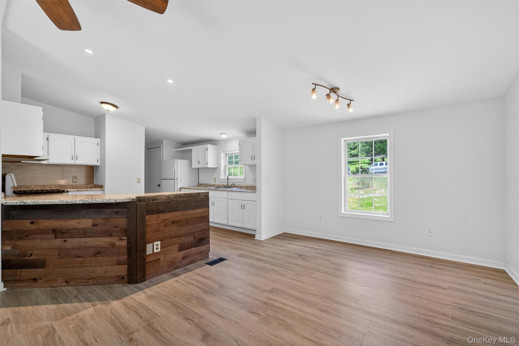 180 Bernas Road – For Sale photo 10