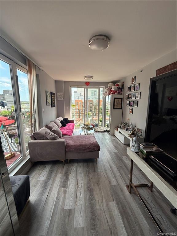 7009 45th Avenue, Unit 9E photo 9