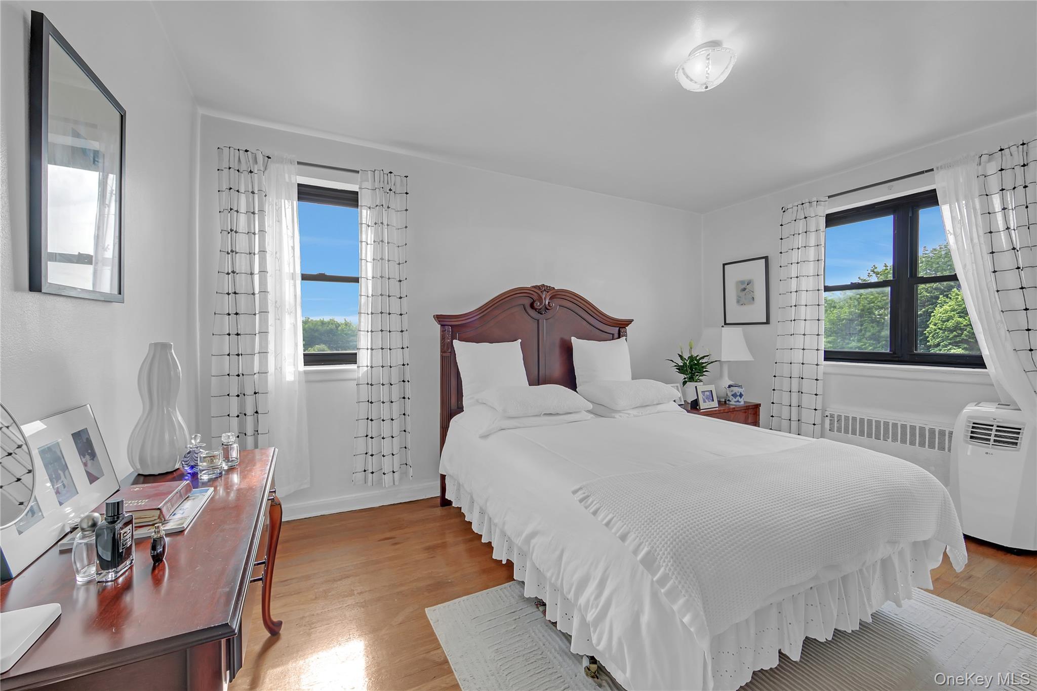 2821 Kings Highway, Unit 5L photo 3
