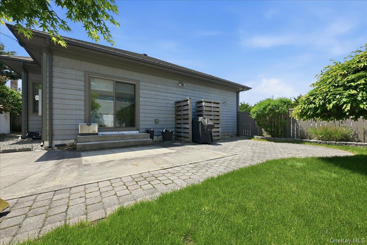 18 Clark Street – For Sale photo 27