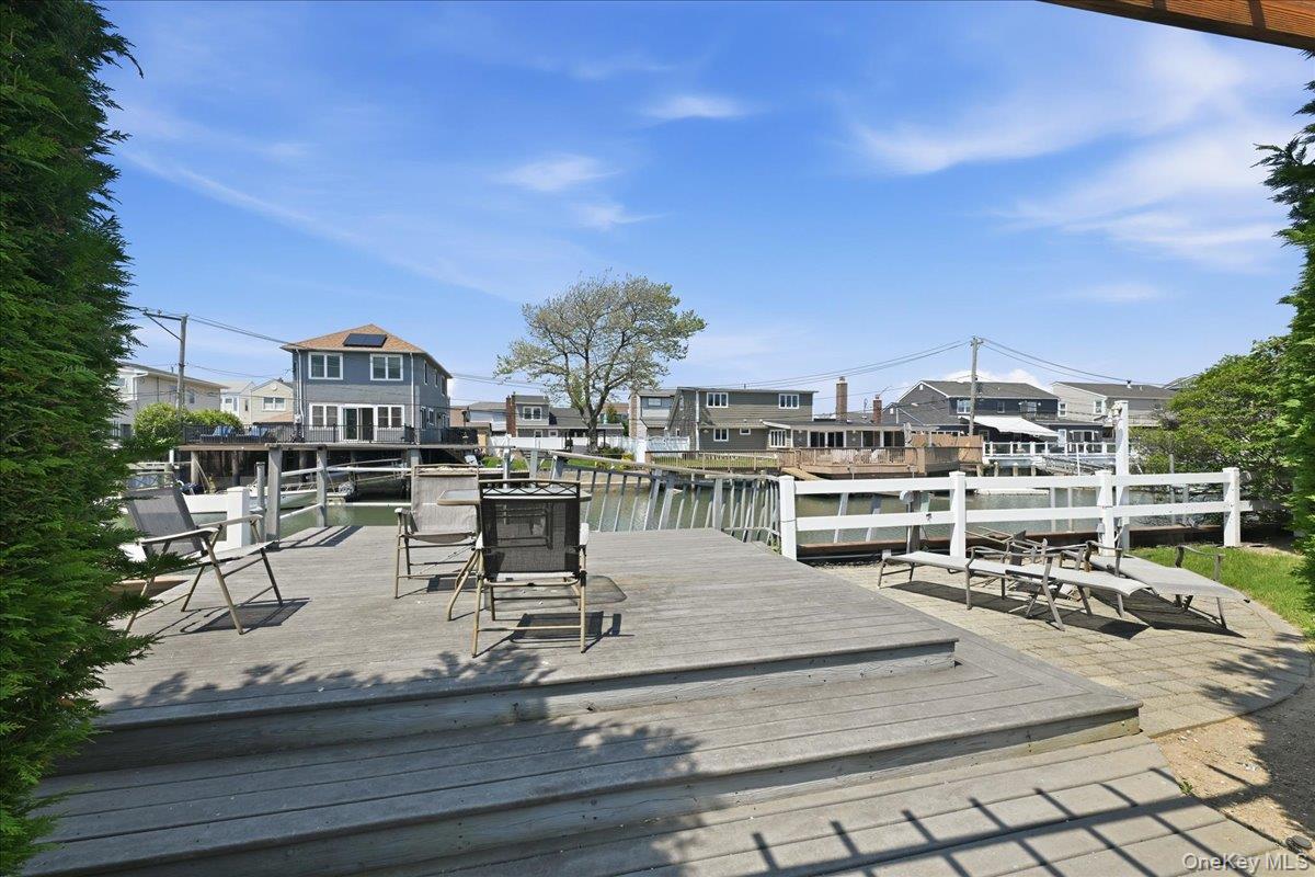 18 Clark Street – For Sale photo 32