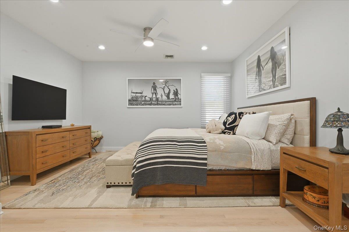 18 Clark Street – For Sale photo 22