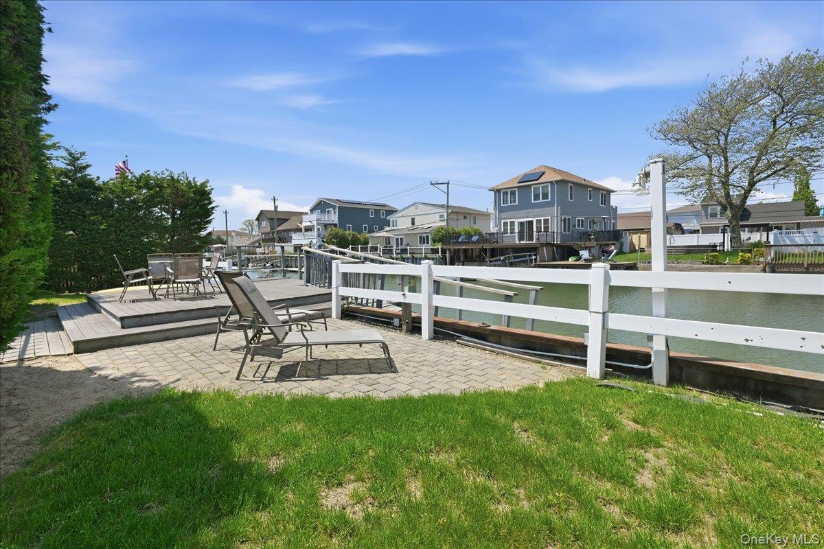 18 Clark Street – For Sale photo 34
