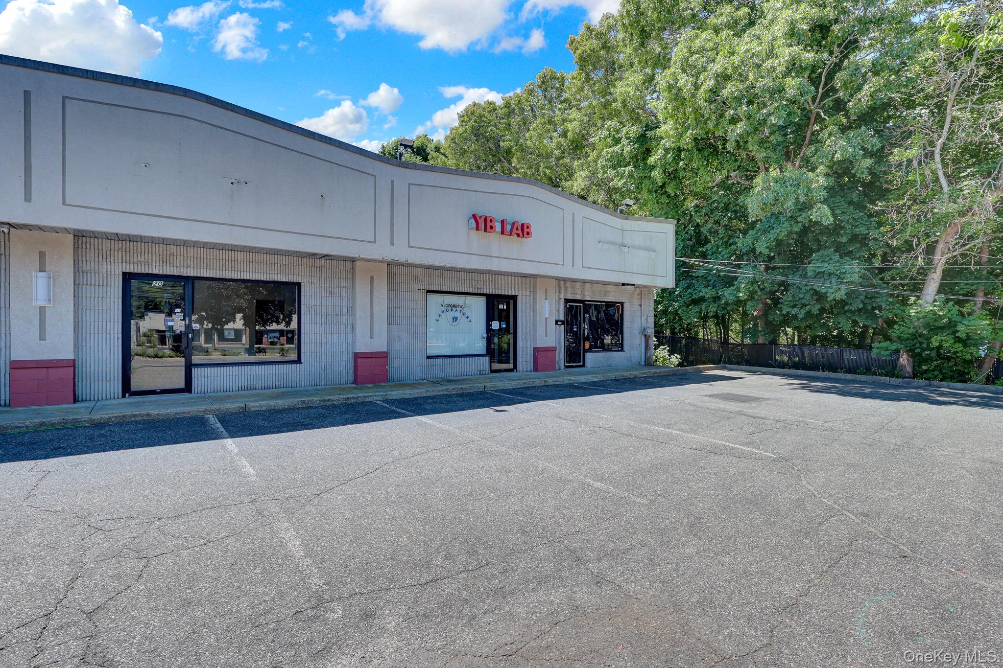 20 Middle Country Road, Unit D photo 4